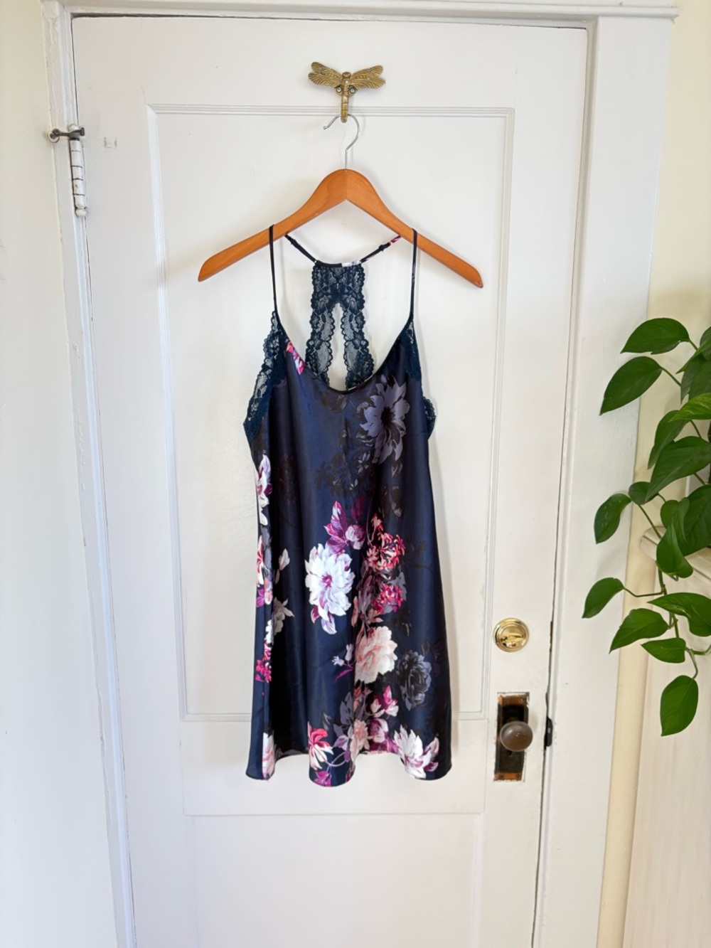 Lilac & London Women's Navy Blue Floral Chemise With Lace Trim Size Medium